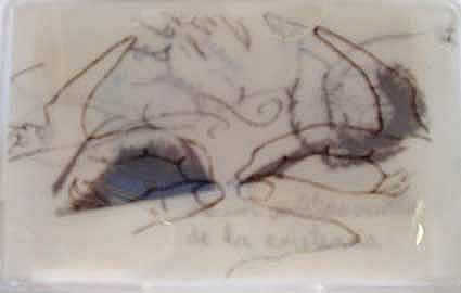 abre y mira. El amor no es ciego - impresindigital y grafito sobre papel vegetal, hilo y aguja embasados en caja de metacrilato, 6'5x10'5x3 cms, 2005